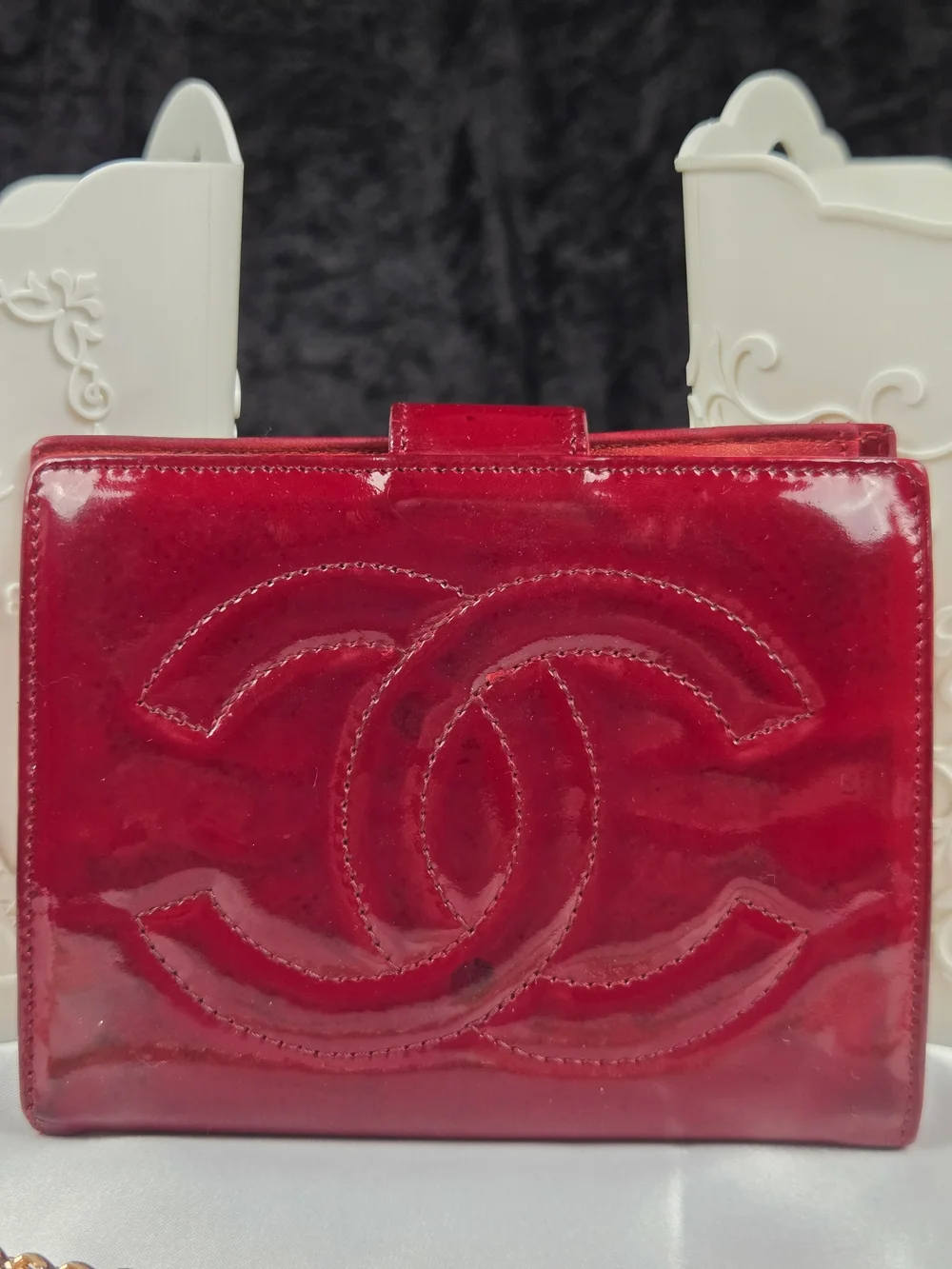 Vintage Chanel Red Patent Leather Oversized CC Kiss Lock Wallet